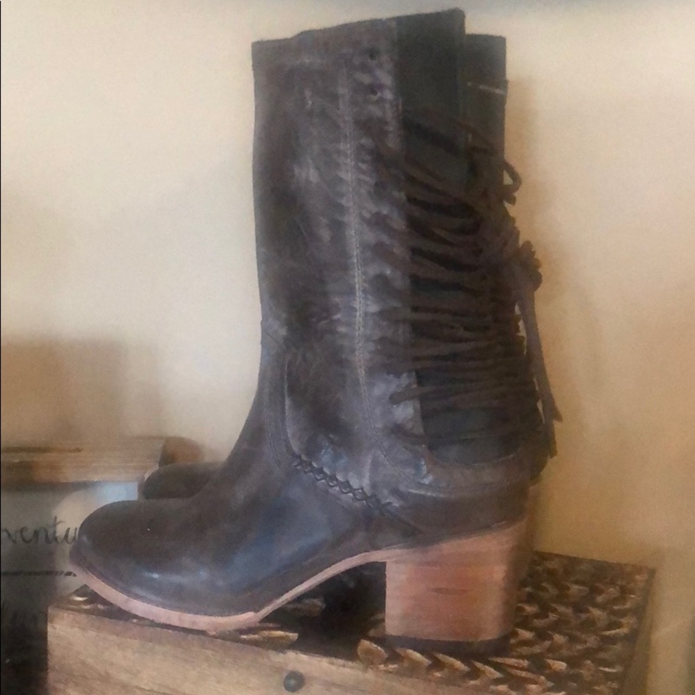 New Freebird boots sz 9